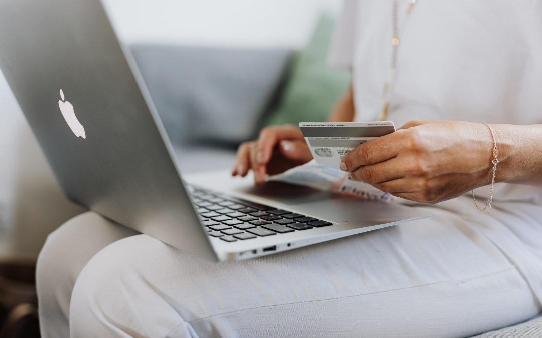 7 Tips for Safe Holiday Shopping Online